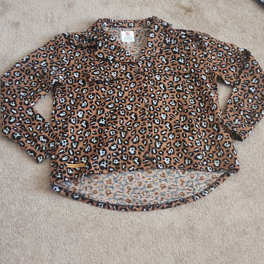 Simply Southern Size 2X Cheetah Print Shirt/Sweater/Jacket Brown and Black